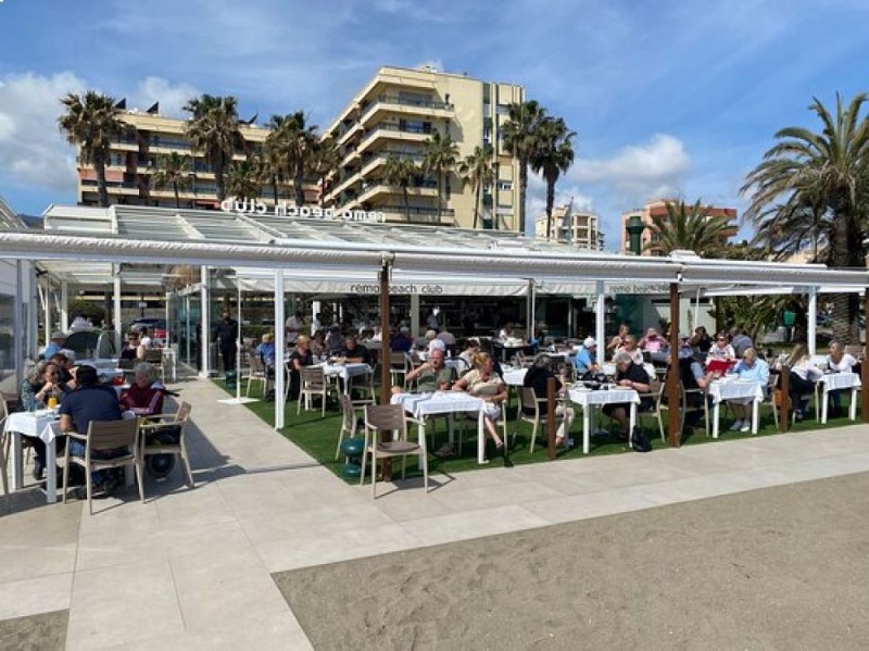 EL REMO BEACH CLUB